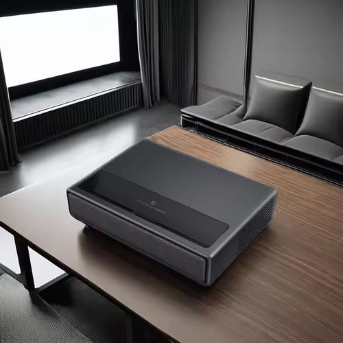 ข่าวบริษัทล่าสุดเกี่ยวกับ โปรเจคเตอร์ FLYIN M1 เปิดตัว: 4K Ultra-Short Throw พื้นที่เล็กๆ ก็สามารถสนุกกับประสบการณ์โรงภาพยนตร์จอยักษ์ขนาด 300 นิ้วได้