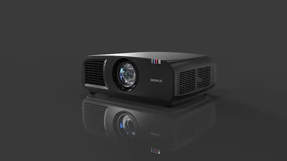 โปรเจคเตอร์ 4K 12000 ลูเมน DLP สําหรับโรงภาพยนตร์กลางแจ้งขนาดใหญ่