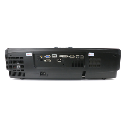 การศึกษากลางแจ้ง FLYIN 7100Lumens 3LCD 4K LASER Projector พร้อมความสว่างความละเอียดสูงและเครื่องเสียงที่ติดตั้ง