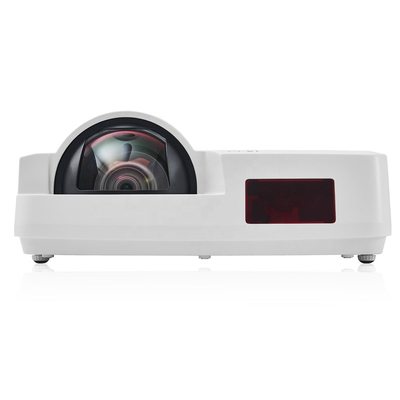 เลนส์ Fisheye โฟกัสสั้น 4500 ลูเมน Projector สำหรับการสอนในห้องเรียน