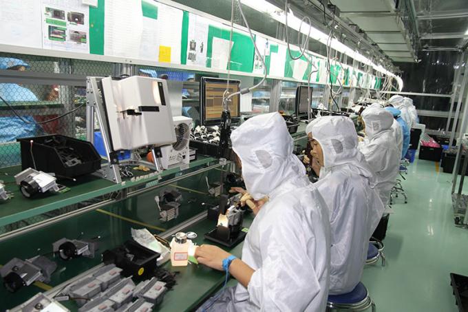 Flyin 2025 โปรเฟชั่นแนล 3LCD 4K เลเซอร์โปรเจคเตอร์ 7200 Ansi Lumens Ultra Hd 3840x2160 ความสว่างสูง สําหรับการศึกษาธุรกิจ สถานที่ใหญ่ ห้องเลี้ยง สถานที่ 9